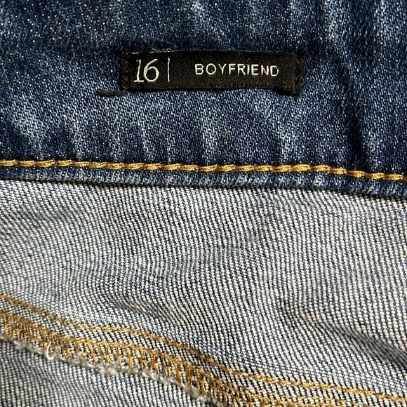 Talbots Medium Wash Distressed Flawless Five Pocket Boyfriend Jeans  Sz 16 - Picture 5 of 8